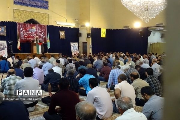 اقامه نماز عبادی سیاسی جمعه در مصلی نماز جمعه پرند