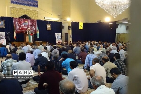 اقامه نماز عبادی سیاسی جمعه در مصلی نماز جمعه پرند