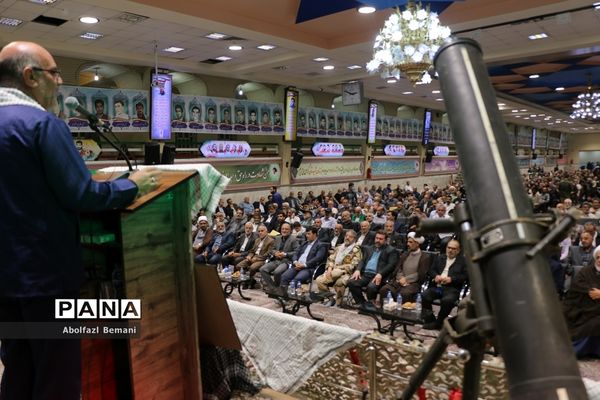 گرامیداشت یاد و خاطره شهدای گردان‌های ادوات لشکر 17 قم