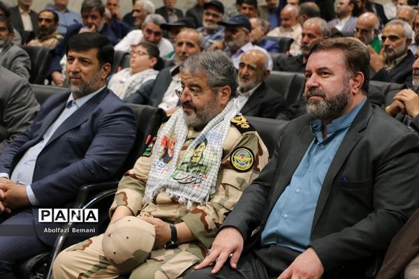 گرامیداشت یاد و خاطره شهدای گردان‌های ادوات لشکر 17 قم