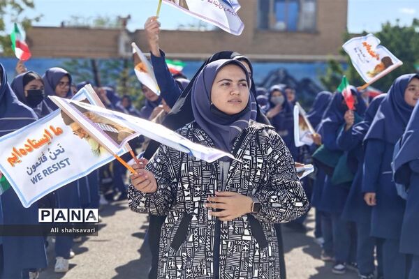 فریاد «مرگ بر اسرائیل» در مدارس کرمانشاه طنین‌انداز شد