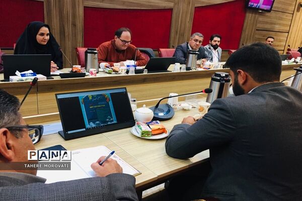 نشست هم‌اندیشی کارشناسان مشاوره آموزش و پرورش شهرستان‌های استان تهران