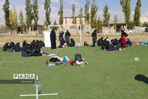 اردوی یک‌روزه علمی تربیتی دانش‌آموزان دبیرستان شهید سردار سلیمانی شهرستان فیروزکوه در اردوگاه نور