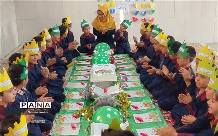جشن قرآن دانش‌آموزان کلاس اولی، در دبستان هموطن۲ رودهن برگزار شد/فیلم