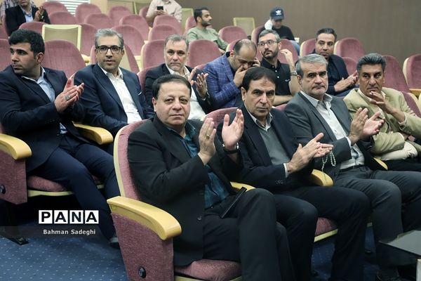 مراسم بدرقه اعضای تیم ملی فوتبال بانوان