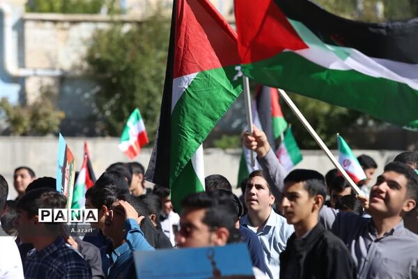 اعلام انزجار دانش‌آموزان شهرکرد  از جنایات اسرائیل