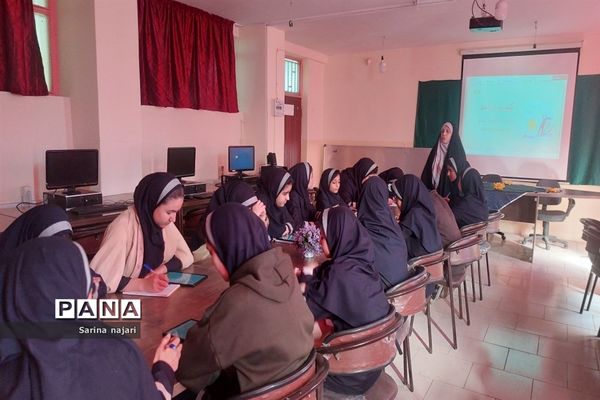 برگزاری کارگاه سوادمالی در مدرسه زهره‌وند شهرستان‌ قرچک