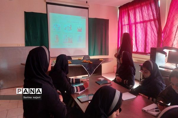 برگزاری کارگاه سوادمالی در مدرسه زهره‌وند شهرستان‌ قرچک