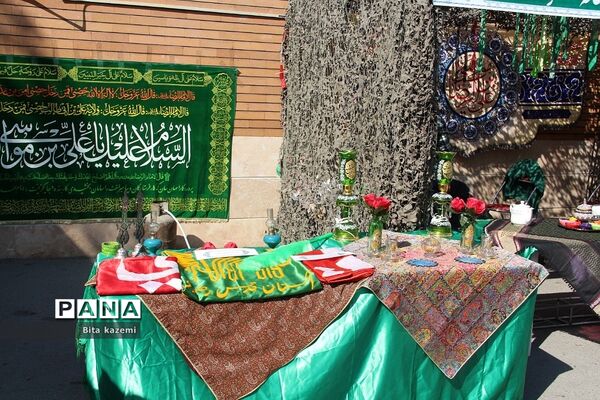 برگزاری مراسم بزرگداشت پیوند اولیا و مربیان در دبستان حضرت معصومه(س) ناحیه‌یک شهرری