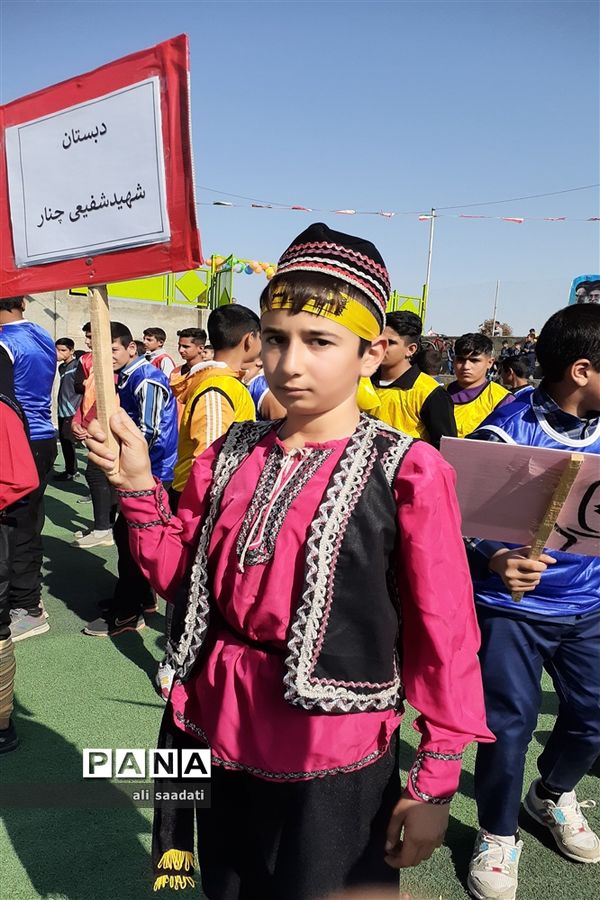 آیین افتتاحیه مسابقات ورزشی دانش‌آموزان شهرستان کلات(یادواره شهدای شهر چنار)طرح امیدستان۱۰۰