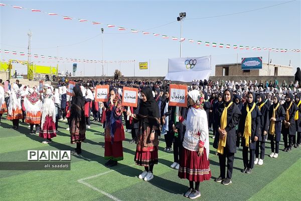 آیین افتتاحیه مسابقات ورزشی دانش‌آموزان شهرستان کلات(یادواره شهدای شهر چنار)طرح امیدستان۱۰۰