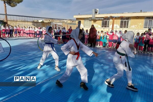 شور ونشاط در مدارس شهرستان آباده در هفته تربیت‌بدنی