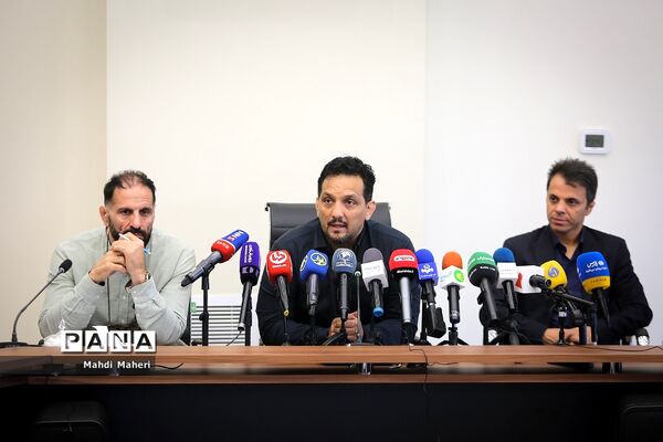 نشست خبری مربیان کشتی آزاد و فرنگی