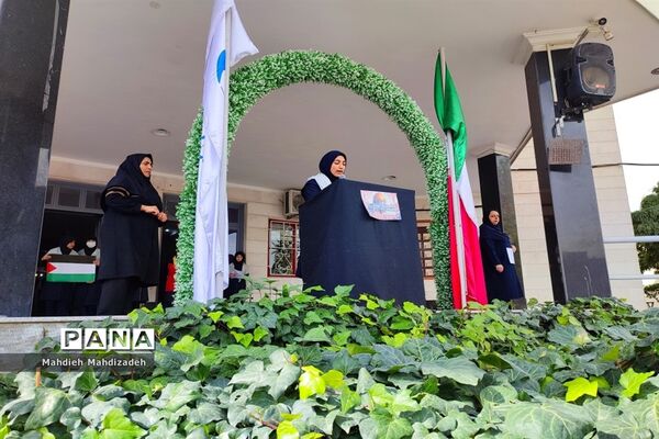 برگزاری مراسم حمایت از مردم مظلوم فلسطین در دبیرستان آرمینه مصلی نژاد ناحیه ۶ مشهد