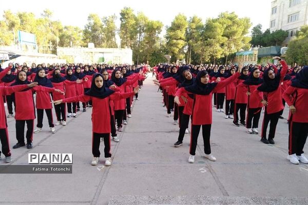 المپیاد ورزشی درون مدرسه‌ای در دبیرستان دخترانه حاج علی اکبر بهادر گراشی