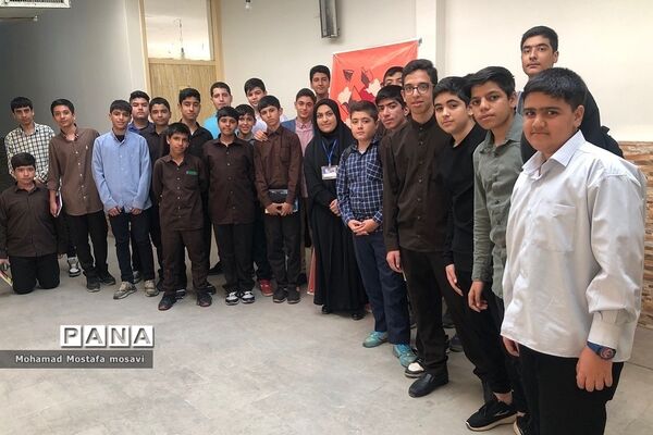 اولین جلسه آموزشی طرح هر مدرسه یک خبرنگار در ناحیه 2 شهرری