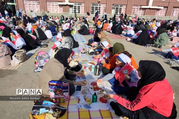 صبحانه سلامت با طعم خانواده در مدارس آباده