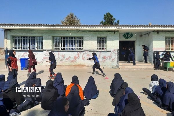 برگزاری جشن ورزش در مدرسه زکیه شهریار