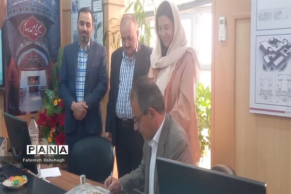 امضای تفاهم نامه احداث مدرسه ۱۰ کلاسه در صالح آباد