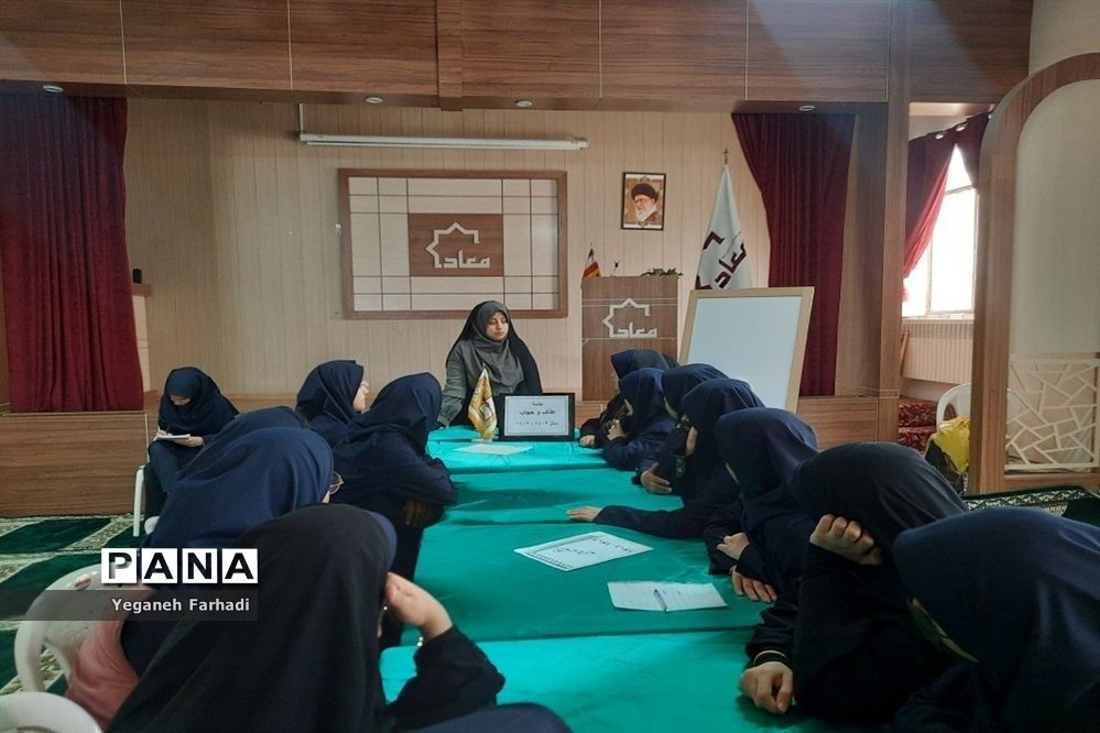 آموزش  امر به معروف و نهی از منکر با هدف آگاهی بخشی به دانش‌آموزان