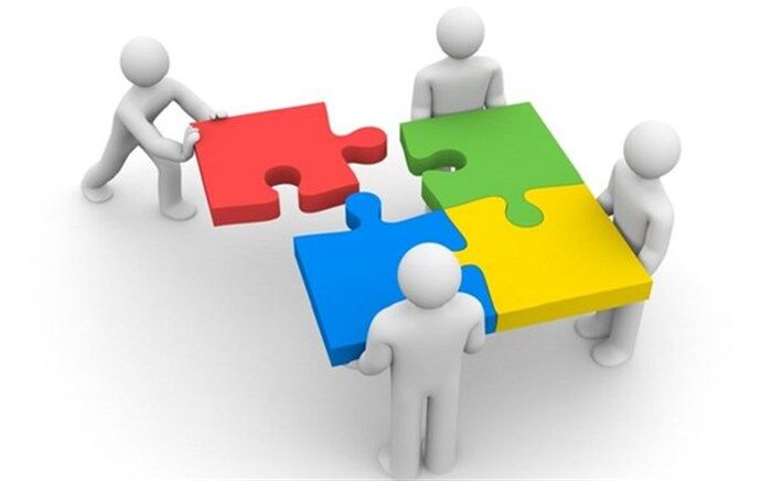 یکی از مهم‌ترین اهداف تعلیم و تربیت، اجتماعی کردن دانش‌آموزان است