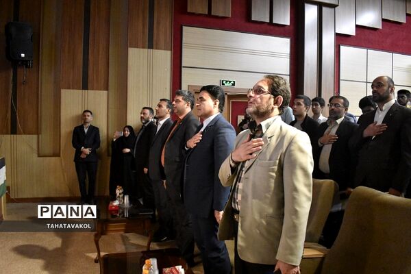 تجلیل  از دانش‌آموزان برتر شهرستان‌پردیس در چهل و یکمین جشنواره فرهنگی هنری فردا در اردوگاه شهید منتظری شهریار