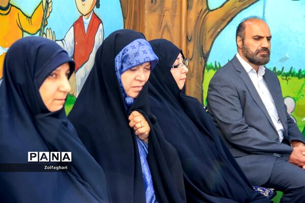 کلنگ زنی مدرسه خیرساز یاران خمینی منطقه ۱۳