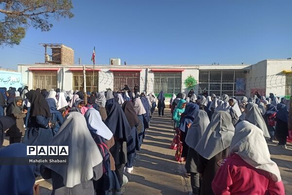 گرامیداشت هفته تربیت‌بدنی و ورزش در دبستان شهید نجفی فدافن کاشمر
