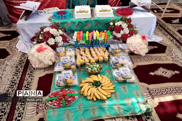 برگزاری جشن قرآن در دبستان شاهد امام کاظم (ع)
