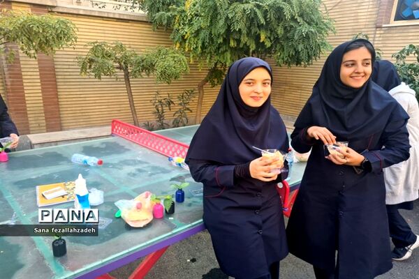 برگزاری جشنواره مدیریت هزینه درآمد در دبیرستان فرهنگ ۱۳
