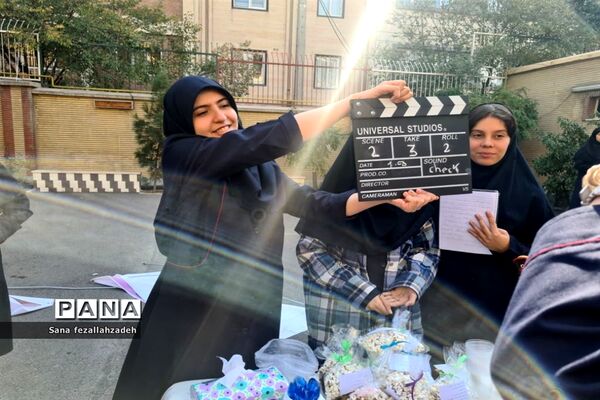 برگزاری جشنواره مدیریت هزینه درآمد در دبیرستان فرهنگ ۱۳