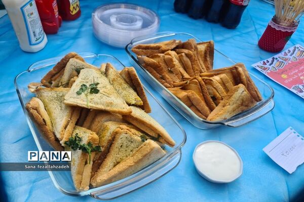 برگزاری جشنواره مدیریت هزینه درآمد در دبیرستان فرهنگ ۱۳
