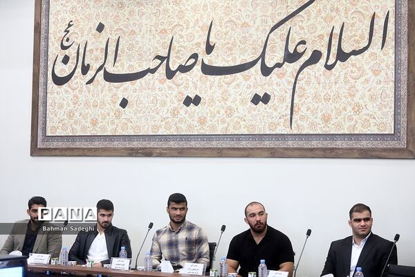 مراسم تجلیل از مدال‌آوران مسابقات جهانی کشتی ۲۰۲۳ صربستان