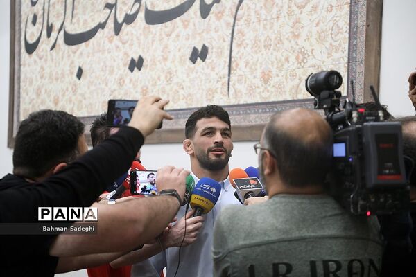 مراسم تجلیل از مدال‌آوران مسابقات جهانی کشتی ۲۰۲۳ صربستان