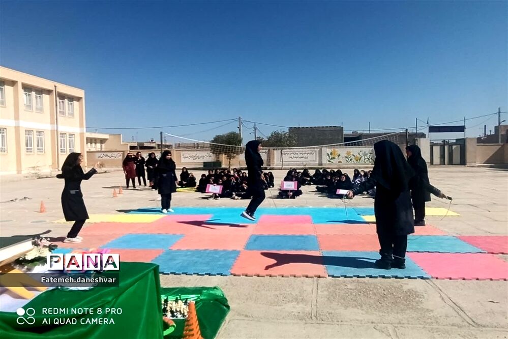 برگزاری المپیاد ورزشی درون مدرسه‌ای در شهرستان مروست