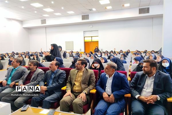 جلسه افتتاحیه طرح هسته‌های پیشران تربیتی و فرهنگی آموزش و پرورش ناحیه شش