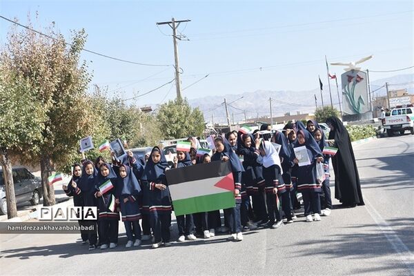 اجتماع مادران و دختران بهاباد یزد در حمایت از کودکان مظلوم غزه
