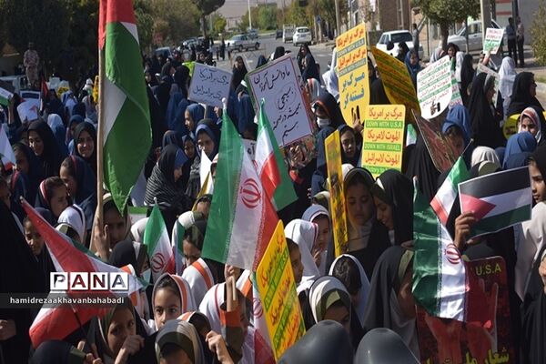 اجتماع مادران و دختران بهاباد یزد در حمایت از کودکان مظلوم غزه