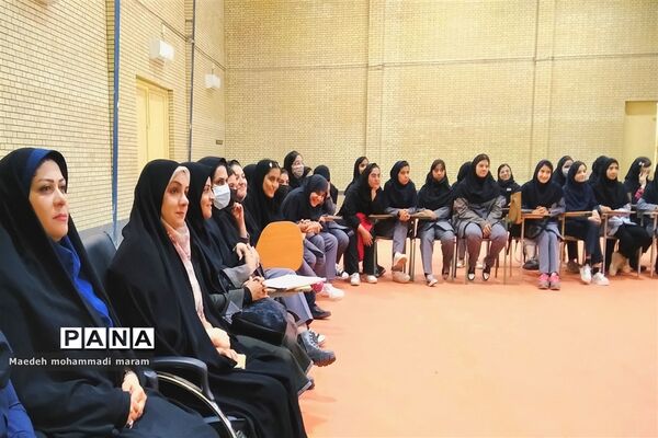 هفته تربیت بدنی در دبیرستان فرزانگان زاهدان