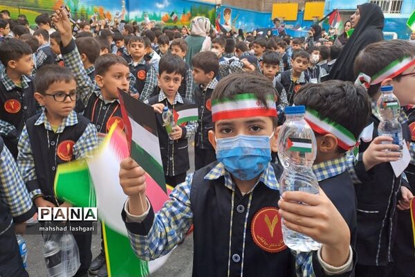 حمایت دانش‌آموزان منطقه ۱۰ از کودکان غزه