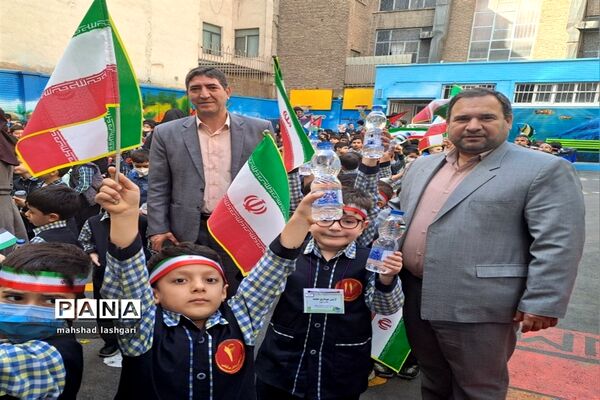 حمایت دانش‌آموزان منطقه ۱۰ از کودکان غزه