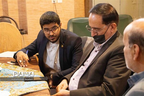 مراسم تودیع و معارفه معاونت‌ها و کارشناسان سازمان دانش‌آموزی استان یزد