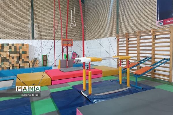 آیین افتتاح خانه ژیمناستیک در شهرستان بهارستان