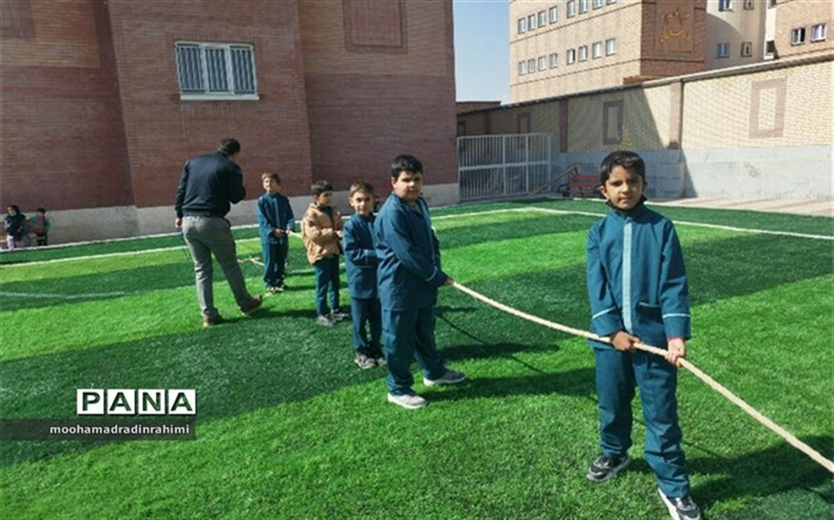 المپیادهای ورزشی درون مدرسه‌ای اعتماد به نفس دانش‌آموزان را بالا می‌برد