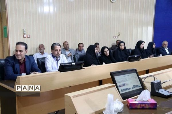 دوره آموزشی حرکت اصلاحی ویژه کارکنان اداری آموزش و پرورش شهرستان مهریز