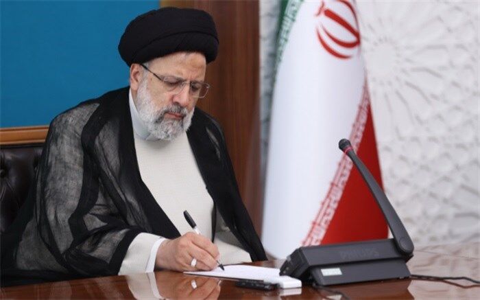  رئیسی مصوبه تمدید قانون برنامه پنج‌ساله ششم را برای اجرا ابلاغ کرد