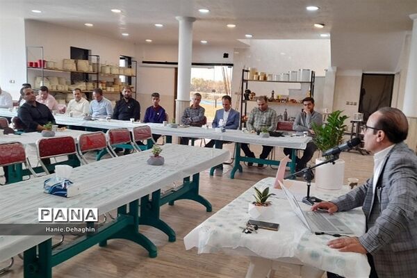 کارگاه مهارتی مشاوران مدرسه در پاکدشت