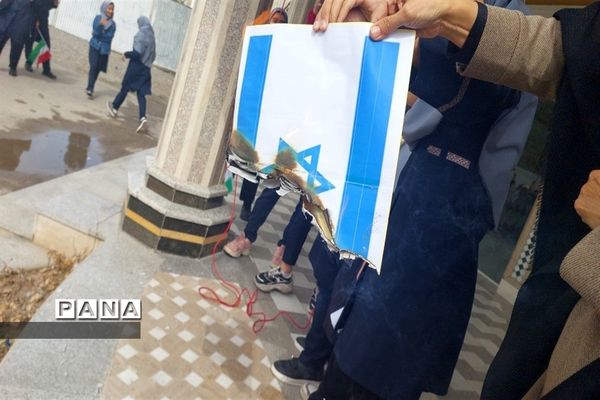 حمایت دانش‌آموزان دبیرستان حضرت خدیجه از جبهه مقاومت و محکومیت رژیم صهیونیستی