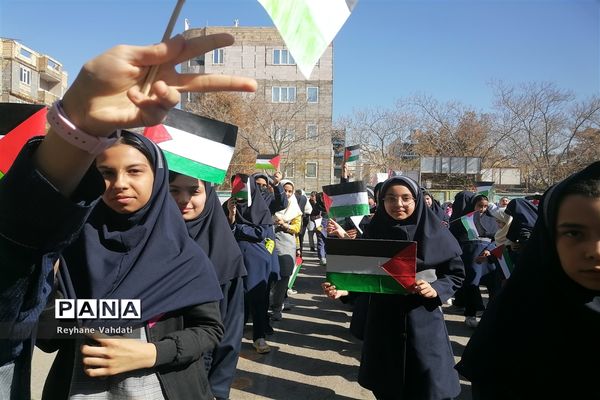 مراسم حمایت از فلسطین در دبستان دخترانه کوثر