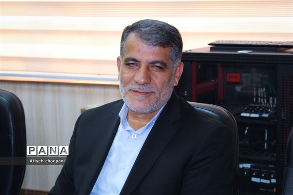 نشست  هماهنگی‌ اجرایی مراسم یوم الله ۱۳ آبان در اداره‌کل آموزش و پرورش شهر تهران